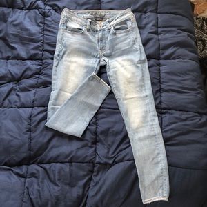 American Eagle Light wash jeans